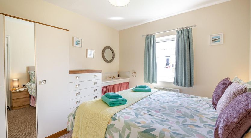 Photo of 4 Bed in Morfa Nefyn