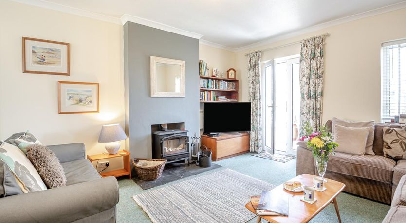 Photo of 4 Bed in Morfa Nefyn