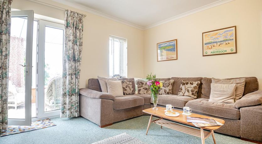 Photo of 4 Bed in Morfa Nefyn