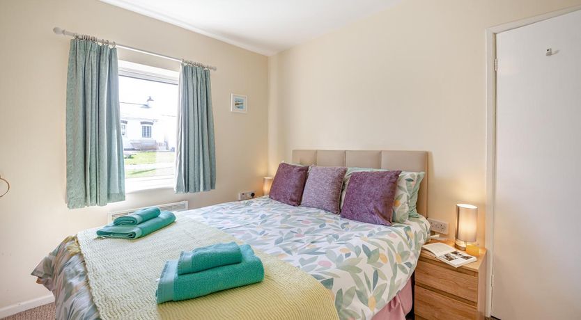 Photo of 4 Bed in Morfa Nefyn