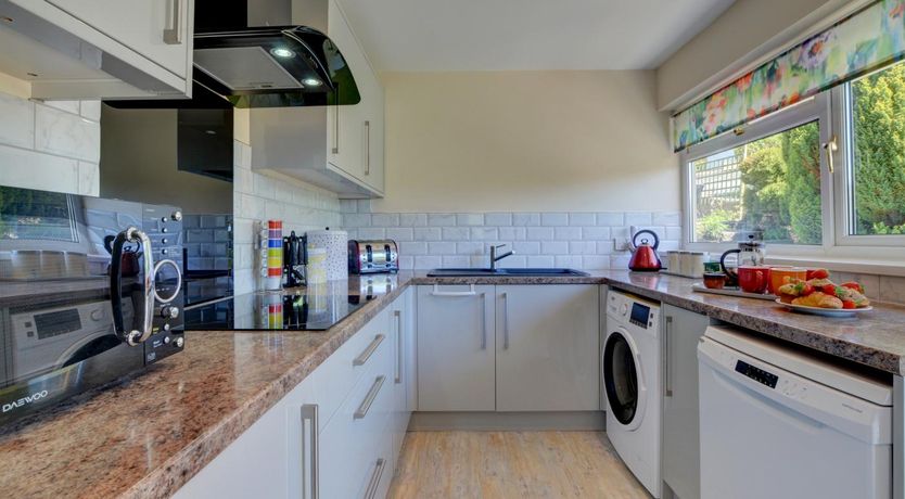 Photo of 3 Bed in Combe Martin