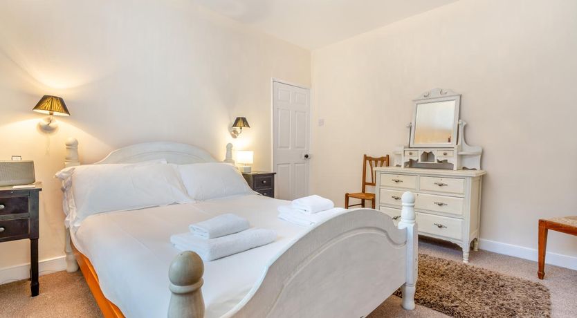 Photo of 2 Bed in Whitby