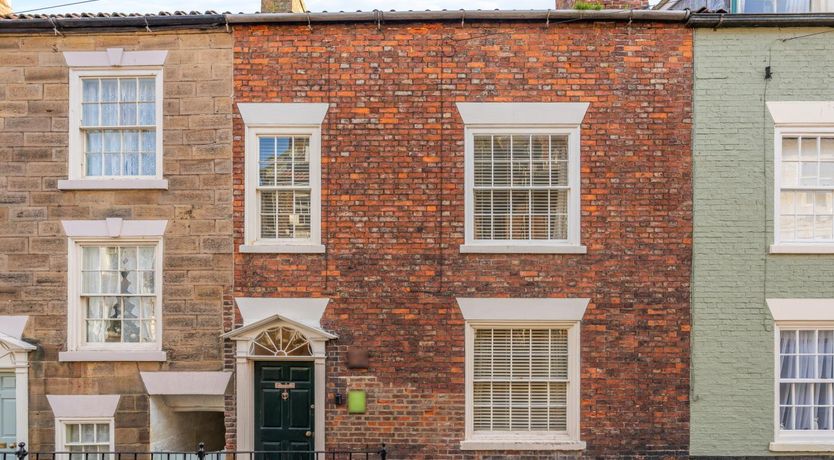 Photo of 2 Bed in Whitby