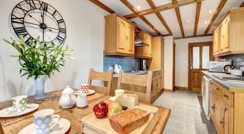 Photo of 2 Bed in Y Felinheli