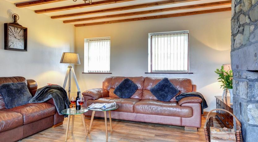 Photo of 2 Bed in Y Felinheli