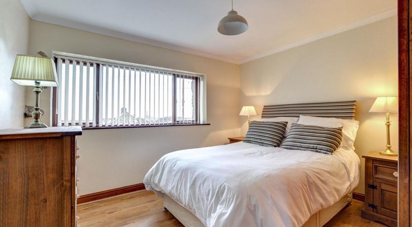 Photo of 2 Bed in Y Felinheli