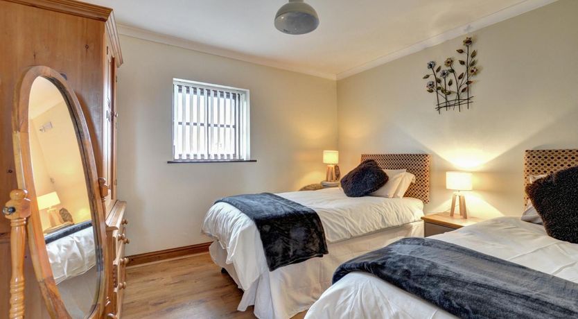 Photo of 2 Bed in Y Felinheli