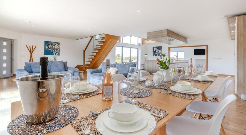 Photo of 4 Bed in Cemaes Bay