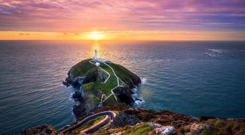 Photo of 4 Bed in Cemaes Bay