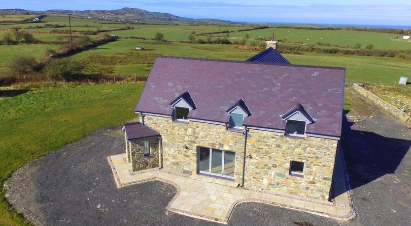 Photo of 4 Bed in Cemaes Bay