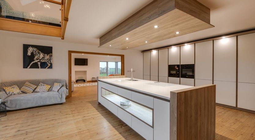 Photo of 4 Bed in Cemaes Bay