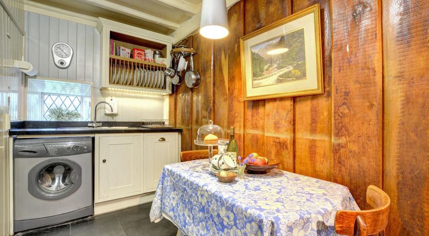 Photo of 2 Bed in Porthmadog