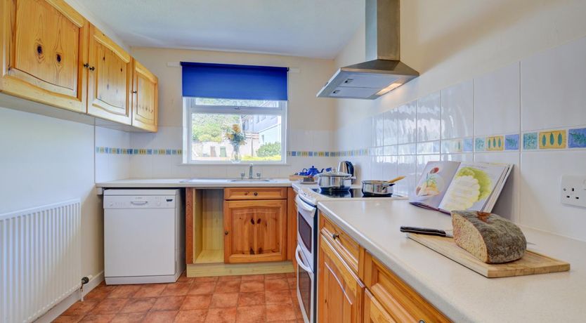 Photo of 3 Bed in Portwrinkle