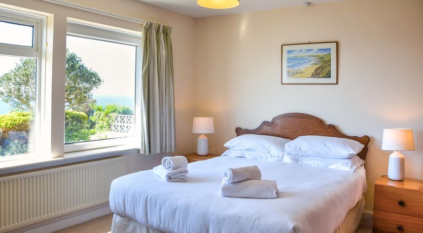 Photo of 3 Bed in Portwrinkle