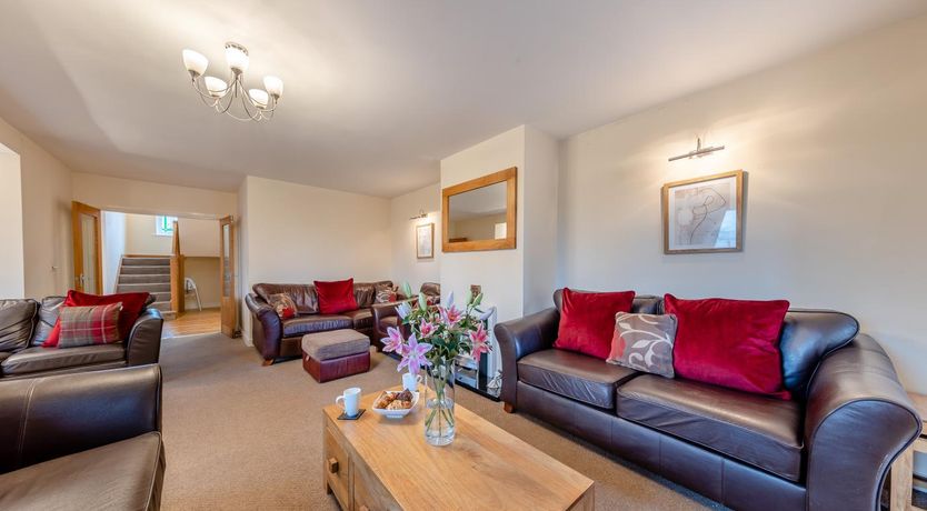 Photo of 7 Bed in Caerwys