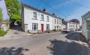 Photo of 3 Bed in Llansteffan