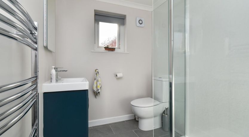 Photo of 2 Bed in Newport