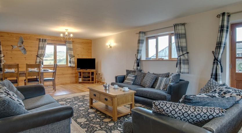 Photo of 4 Bed in Brecon