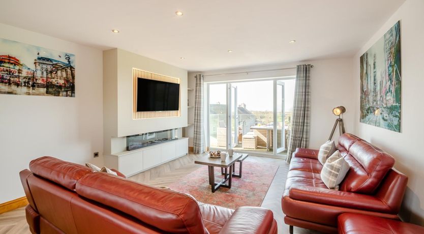 Photo of 3 Bed in Tudweiliog