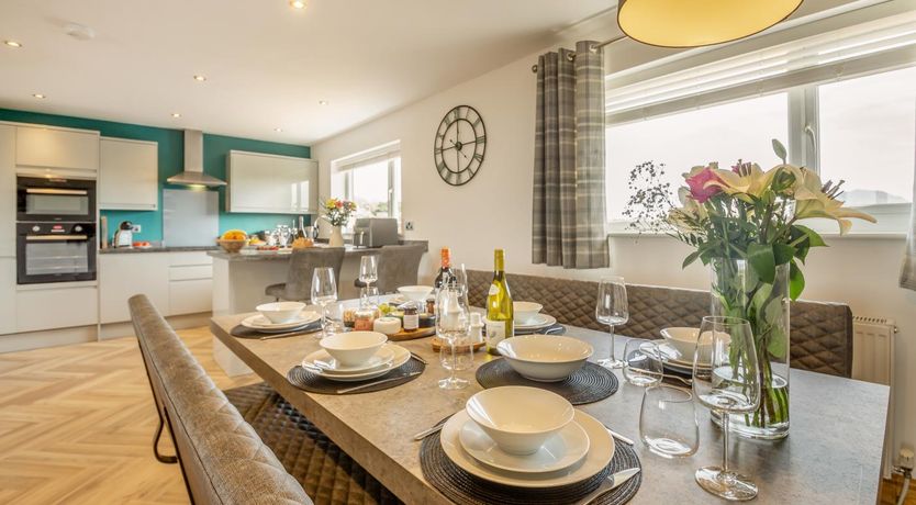 Photo of 3 Bed in Tudweiliog