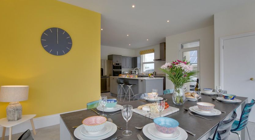 Photo of 4 Bed in Newquay