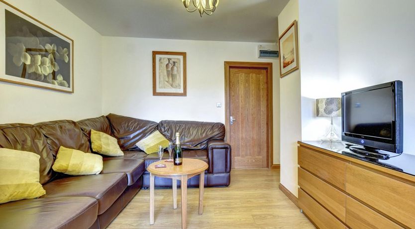 Photo of 2 Bed in Cardiff