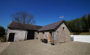 Photo of 2 Bed in Llangadog