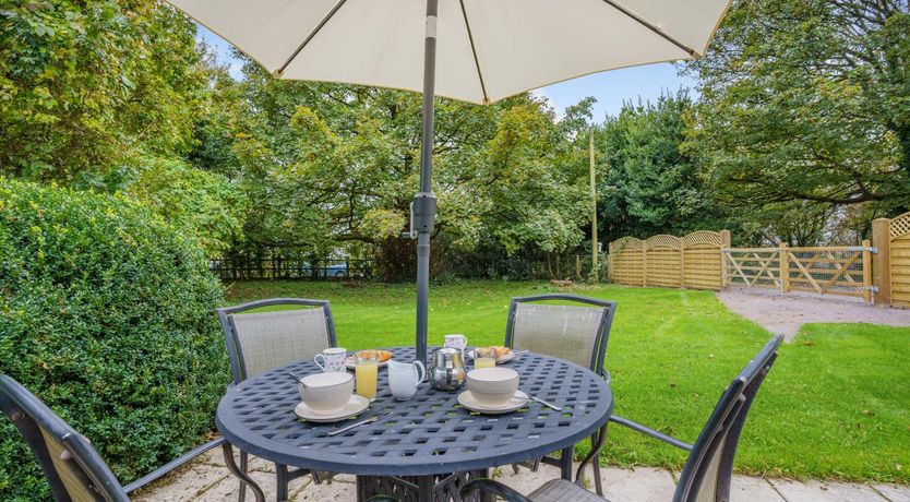 Photo of 1 Bed in Porthcawl