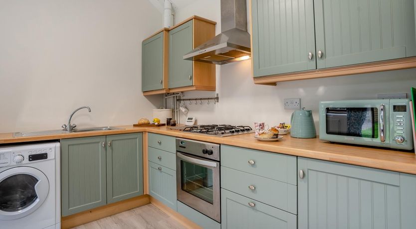 Photo of 1 Bed in Porthcawl