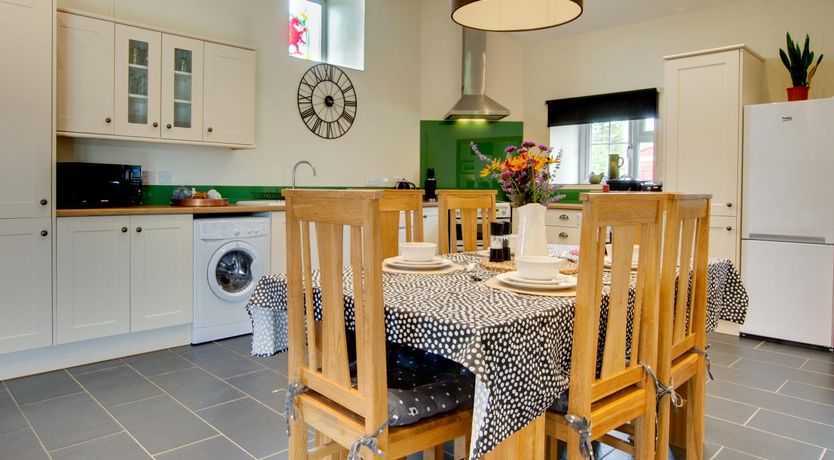 Photo of 2 Bed in Caernarfon