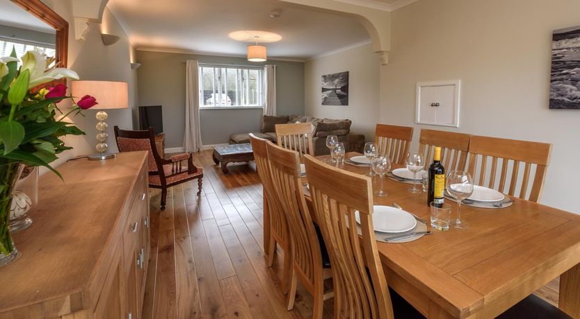 Photo of 3 Bed in Tudweiliog