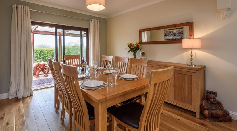 Photo of 3 Bed in Tudweiliog