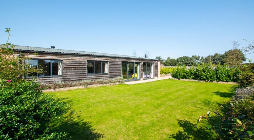 Photo of 5 Bed in Briston