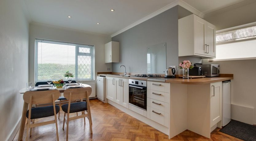 Photo of 3 Bed in Porthcawl