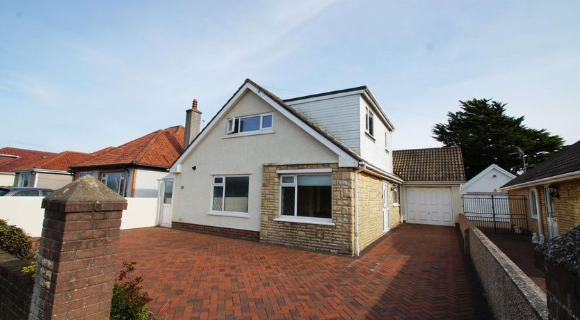 Photo of 3 Bed in Porthcawl