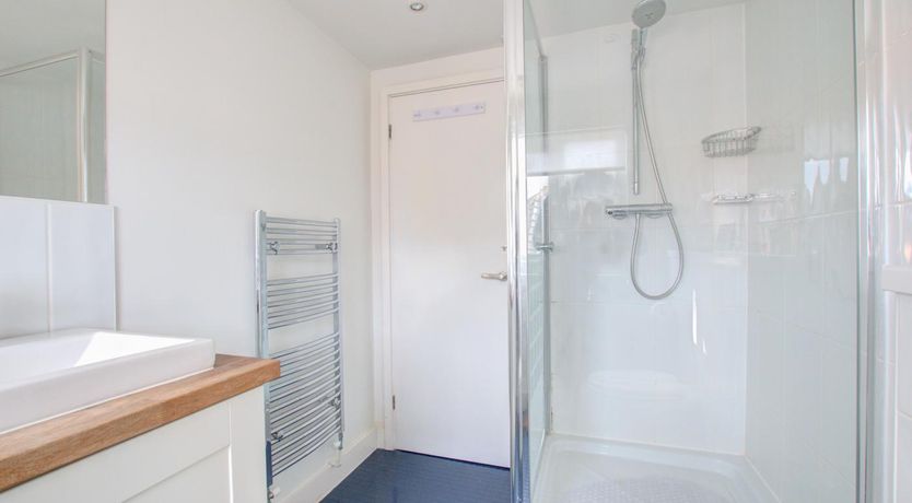 Photo of 3 Bed in Porthcawl