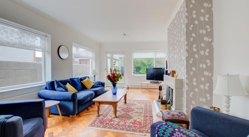 Photo of 3 Bed in Porthcawl