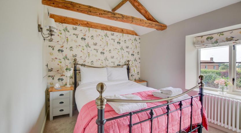 Photo of 2 Bed in Knapton