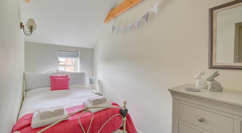 Photo of 2 Bed in Knapton