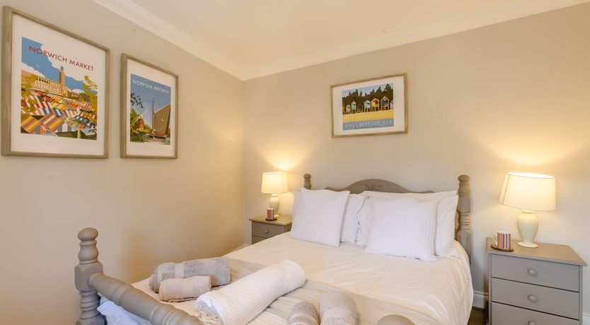 Photo of 2 Bed in Holt