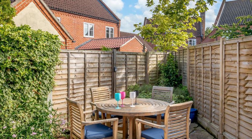 Photo of 2 Bed in Holt