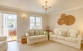 Photo of 2 Bed in Holt