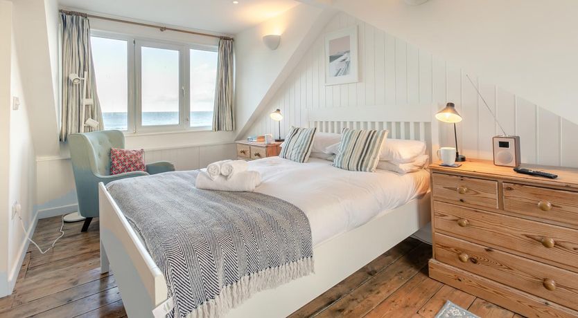 Photo of 3 Bed in St Ives