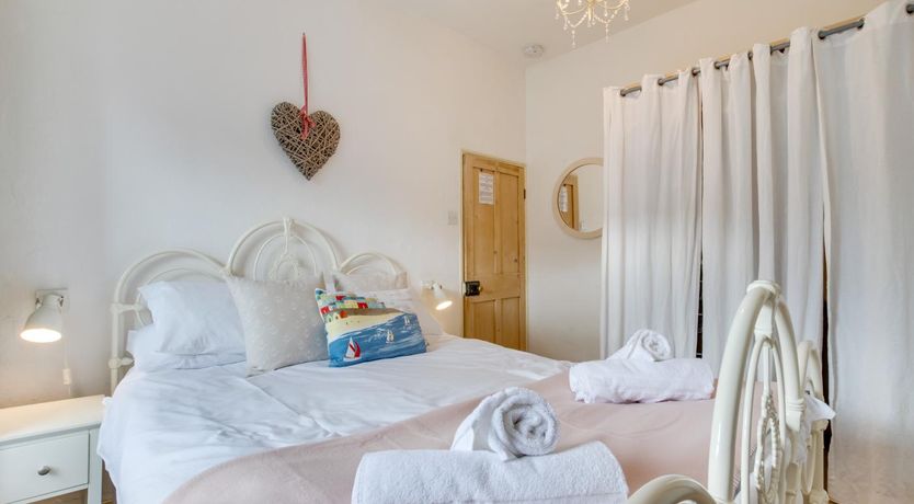 Photo of 2 Bed in St Ives
