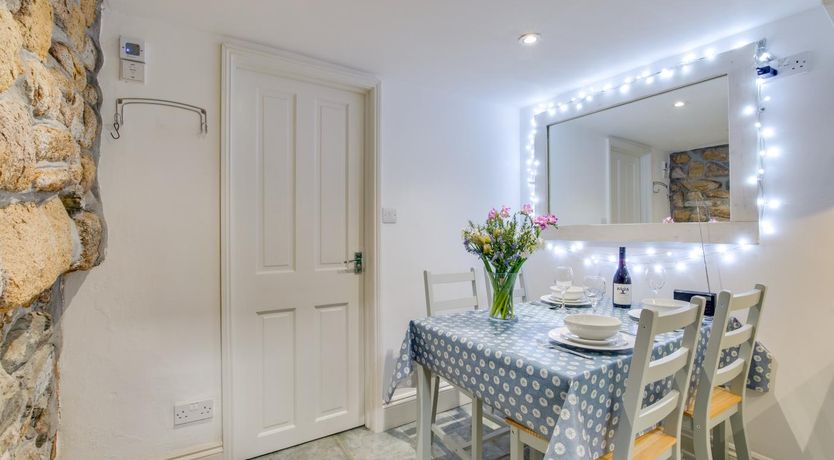 Photo of 2 Bed in St Ives