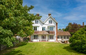 7 Bed in Aldeburgh Holiday Home