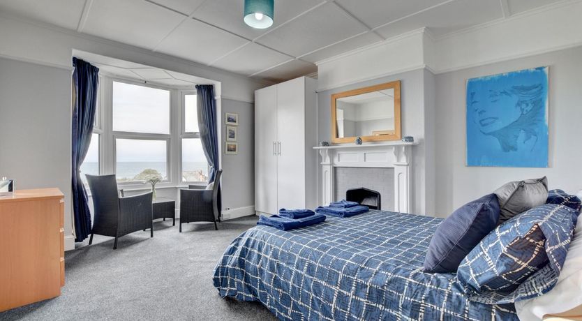 Photo of 4 Bed in Ilfracombe