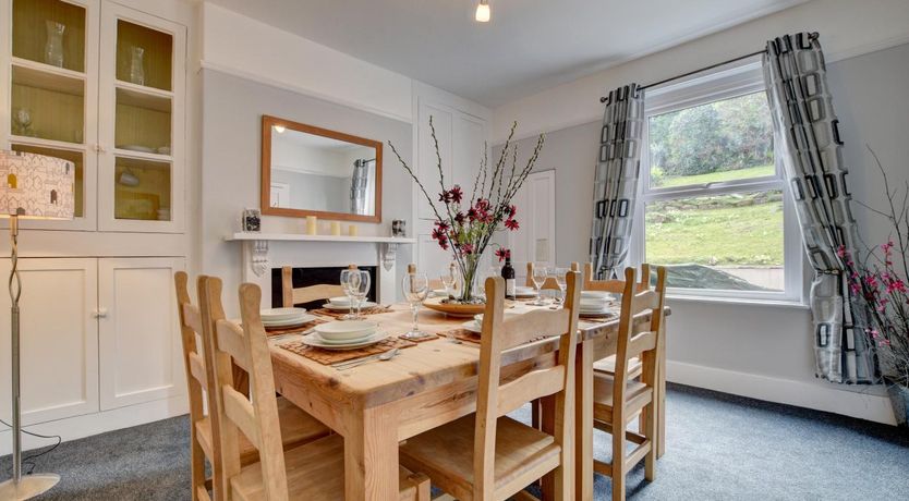 Photo of 4 Bed in Ilfracombe