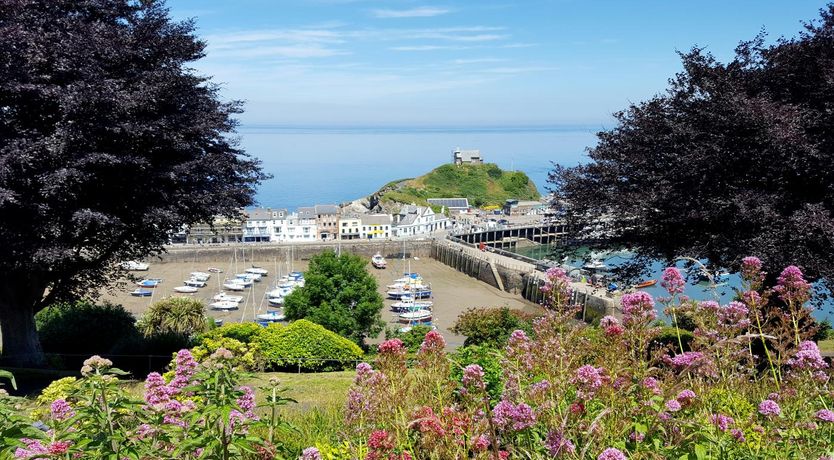 Photo of 4 Bed in Ilfracombe