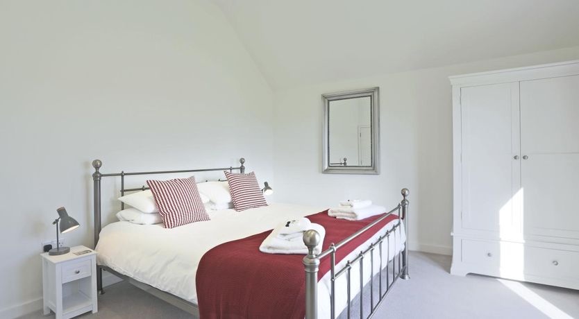 Photo of 3 Bed in Snape